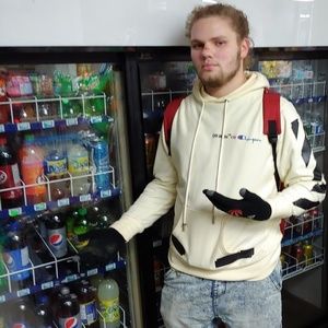 Meet your Posher, Hunter